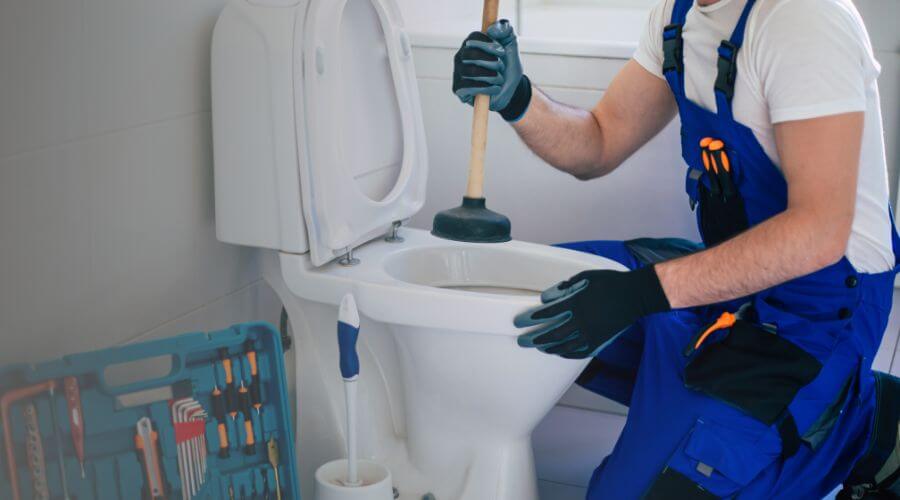 Expert burst pipe repair services in Prairie City, IL